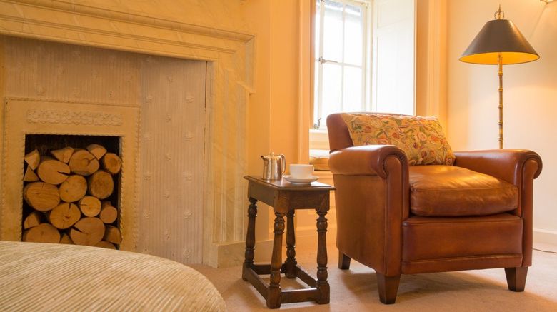 <b>The Priory Hotel Suite</b>. Images powered by <a href="https://www.leonardoworldwide.com/" title="Leonardo Worldwide" target="_blank">Leonardo</a>.