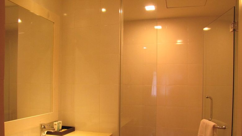 <b>Colmar Tropicale, Berjaya Hills Room</b>. Images powered by <a href="https://www.leonardoworldwide.com/" title="Leonardo Worldwide" target="_blank">Leonardo</a>.