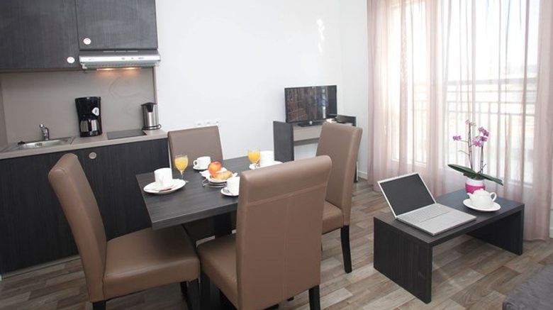 <b>Odalys City Levallois Perret Room</b>. Images powered by <a href="https://www.leonardoworldwide.com/" title="Leonardo Worldwide" target="_blank">Leonardo</a>.