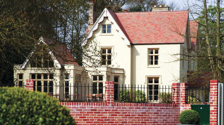 <b>Maison Talbooth Exterior</b>. Images powered by <a href="https://www.leonardoworldwide.com/" title="Leonardo Worldwide" target="_blank">Leonardo</a>.