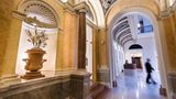 Hotel Moments Budapest Lobby