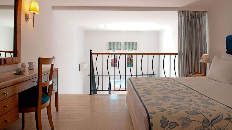 <b>Silver Beach Hotel Room</b>. Images powered by <a href="https://www.leonardoworldwide.com/" title="Leonardo Worldwide" target="_blank">Leonardo</a>.
