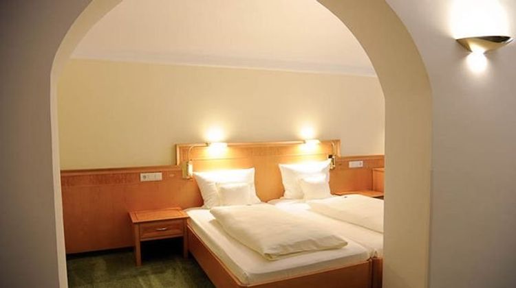 Hotel Beethoven Room