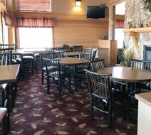 Kelly Inn & Suites Lobby