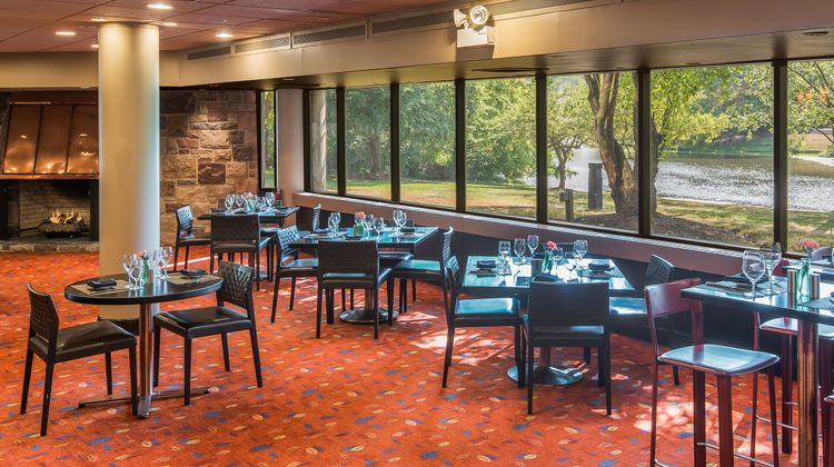 Crowne Plaza Princeton-Conference Center Restaurant