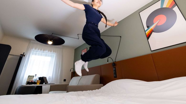 <b>Ibis Hotel Bordeaux Meriadeck Room</b>. Images powered by <a href="https://www.leonardoworldwide.com/" title="Leonardo Worldwide" target="_blank">Leonardo</a>.