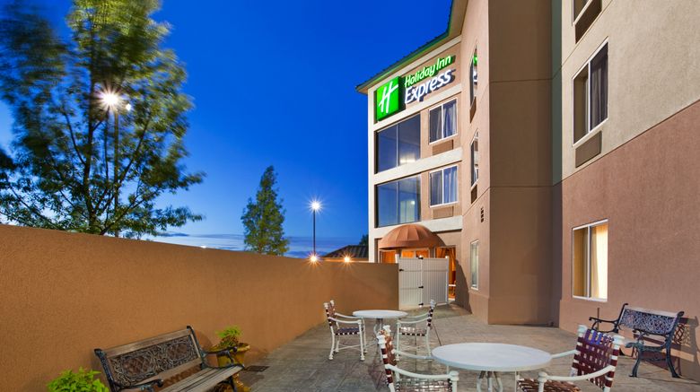 <b>Holiday Inn Express & Suites Kings Mt Lobby</b>. Images powered by <a href="https://www.leonardoworldwide.com/" title="Leonardo Worldwide" target="_blank">Leonardo</a>.
