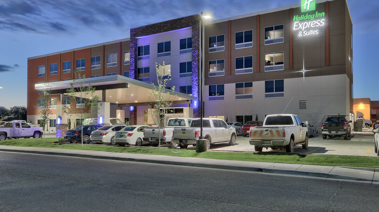 <b>Holiday Inn Express & Suites Roswell Exterior</b>. Images powered by <a href="https://www.leonardoworldwide.com/" title="Leonardo Worldwide" target="_blank">Leonardo</a>.