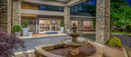Holiday Inn Express Exterior