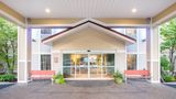Holiday Inn Express & Suites Brattleboro Exterior