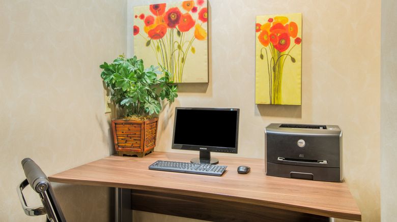 <b>Holiday Inn Express & Suites Brattleboro Other</b>. Images powered by <a href="https://www.leonardoworldwide.com/" title="Leonardo Worldwide" target="_blank">Leonardo</a>.