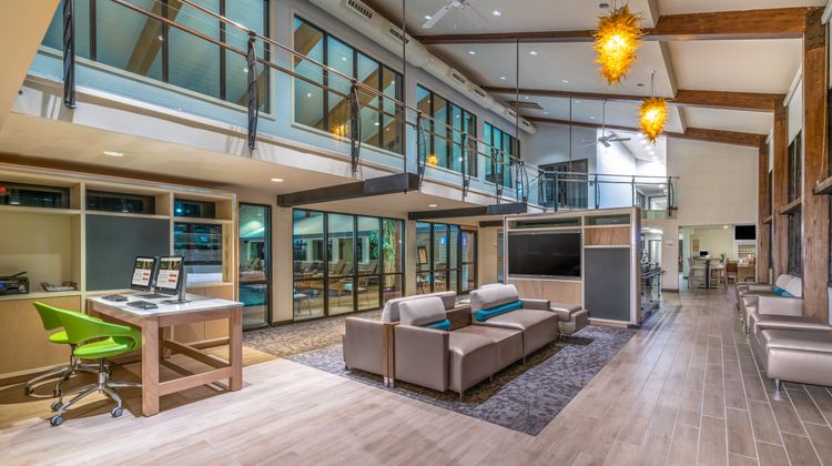 Holiday Inn Lobby