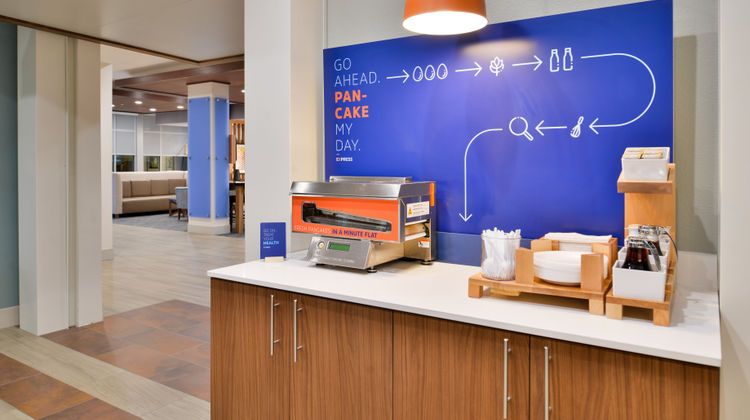 Holiday Inn Express Early Restaurant