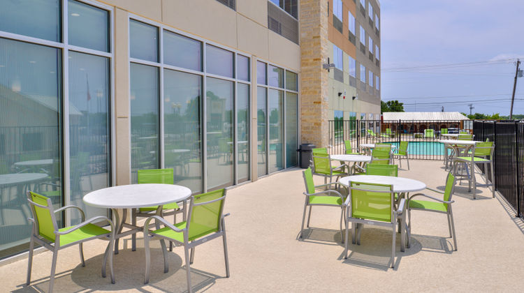 Holiday Inn Express Early Other