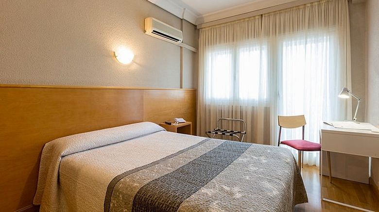 <b>Hotel Santamaria Room</b>. Images powered by <a href="https://www.leonardoworldwide.com/" title="Leonardo Worldwide" target="_blank">Leonardo</a>.