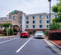 Holiday Inn Express & Suites Exterior