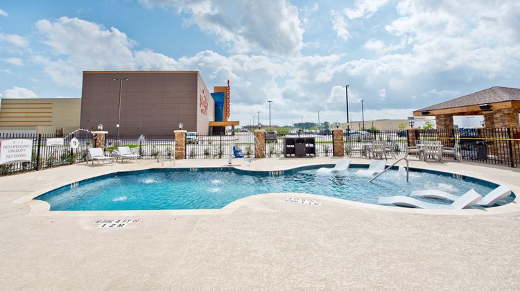 Staybridge Suites Humble Pool