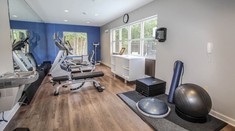 <b>Holiday Inn Express/Suites Charleston-N Health Club</b>. Images powered by <a href="https://www.leonardoworldwide.com/" title="Leonardo Worldwide" target="_blank">Leonardo</a>.