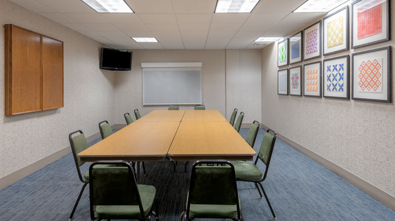<b>Holiday Inn Express Hotel & Suites Meeting</b>. Images powered by <a href="https://www.leonardoworldwide.com/" title="Leonardo Worldwide" target="_blank">Leonardo</a>.