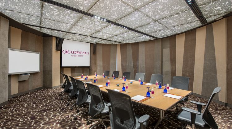 Crowne Plaza Changi Airport Meeting