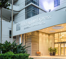 Holiday Inn Express Durban-Umhlanga Exterior