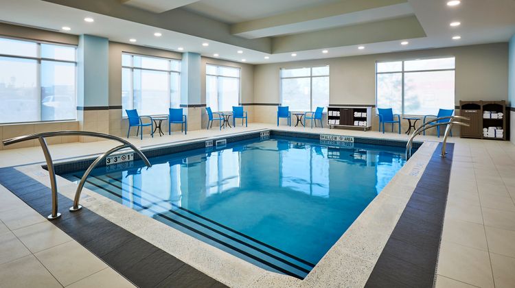 Holiday Inn Express & Suites Brantford Pool