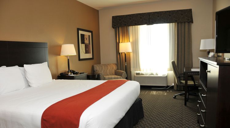Holiday Inn Express & Suites Clinton Room