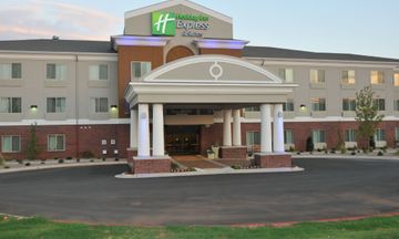 Holiday Inn Express & Suites Clinton