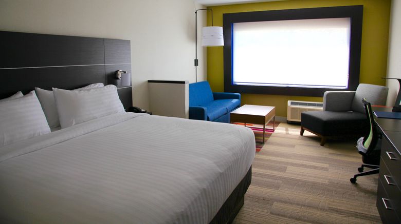 <b>Holiday Inn Express & Suites Oswego Room</b>. Images powered by <a href="https://www.leonardoworldwide.com/" title="Leonardo Worldwide" target="_blank">Leonardo</a>.