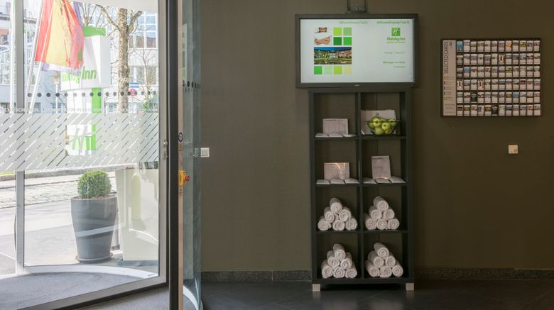 <b>Holiday Inn Munich-Unterhaching Lobby</b>. Images powered by <a href="https://www.leonardoworldwide.com/" title="Leonardo Worldwide" target="_blank">Leonardo</a>.