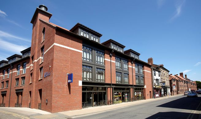 Hotel Indigo York Exterior