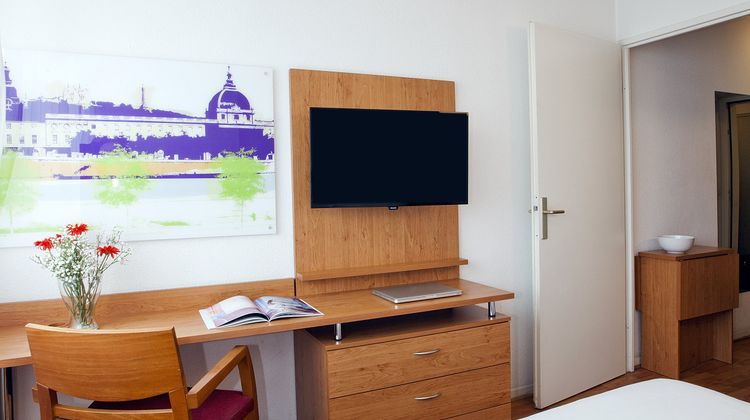 Sejours & Affaires Saint Nicolas Room