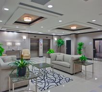 Holiday Inn Express Hotel & Suites Lobby