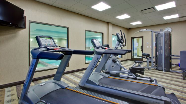 Holiday Inn Express Hotel & Suites Health Club