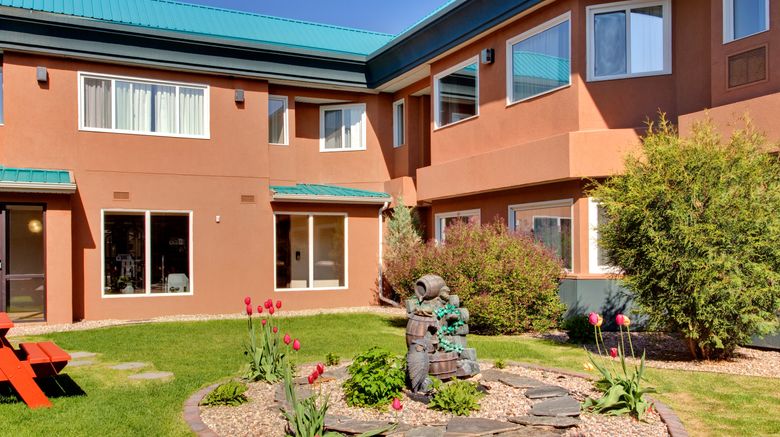 <b>Holiday Inn Express Red Deer Recreation</b>. Images powered by <a href="https://www.leonardoworldwide.com/" title="Leonardo Worldwide" target="_blank">Leonardo</a>.