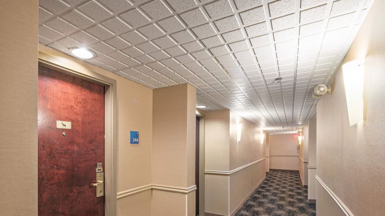 <b>Holiday Inn Express Red Deer Lobby</b>. Images powered by <a href="https://www.leonardoworldwide.com/" title="Leonardo Worldwide" target="_blank">Leonardo</a>.