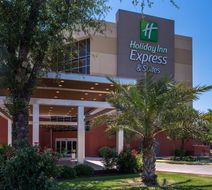 Holiday Inn Express & Suites Medical Exterior