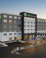 Holiday Inn Express & Stes Kelowna East