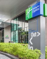 Holiday Inn Express Soi Soonvijai