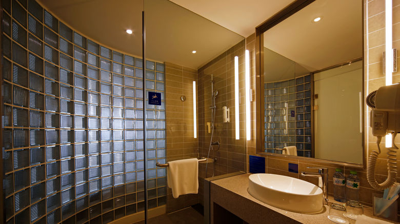 <b>Holiday Inn Express Haikou West Coast Room</b>. Images powered by <a href="https://www.leonardoworldwide.com/" title="Leonardo Worldwide" target="_blank">Leonardo</a>.