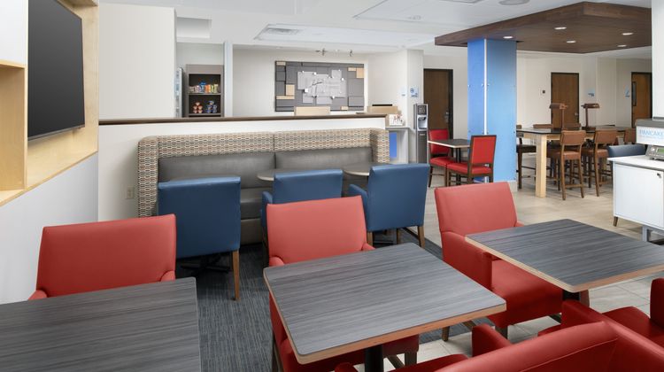 Holiday Inn Express Alamo-Riverwalk Lobby