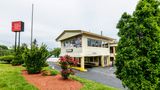 <b>Red Carpet Inn Stamford Exterior</b>. Images powered by <a href="https://www.leonardoworldwide.com/" title="Leonardo Worldwide" target="_blank">Leonardo</a>.