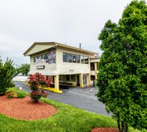 Red Carpet Inn Stamford Exterior