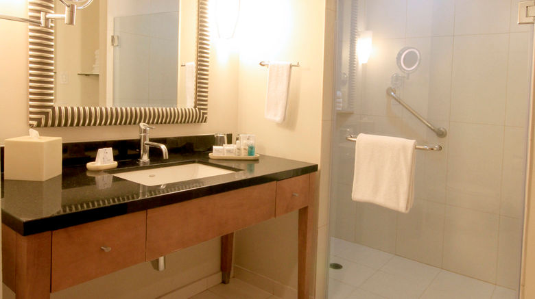 <b>Crowne Plaza Hotel Monterrey Airport Room</b>. Images powered by <a href="https://www.leonardoworldwide.com/" title="Leonardo Worldwide" target="_blank">Leonardo</a>.