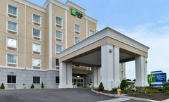 Holiday Inn Express & Stes Peekskill