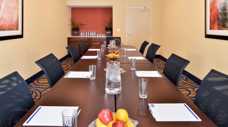 <b>Holiday Inn Express & Stes Peekskill Meeting</b>. Images powered by <a href="https://www.leonardoworldwide.com/" title="Leonardo Worldwide" target="_blank">Leonardo</a>.