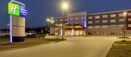 Holiday Inn Express & Suites Mt Vernon Exterior