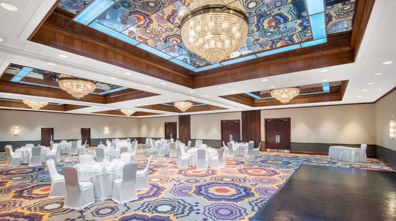 <b>Crowne Plaza Hickory I-40 Ballroom</b>. Images powered by <a href="https://www.leonardoworldwide.com/" title="Leonardo Worldwide" target="_blank">Leonardo</a>.
