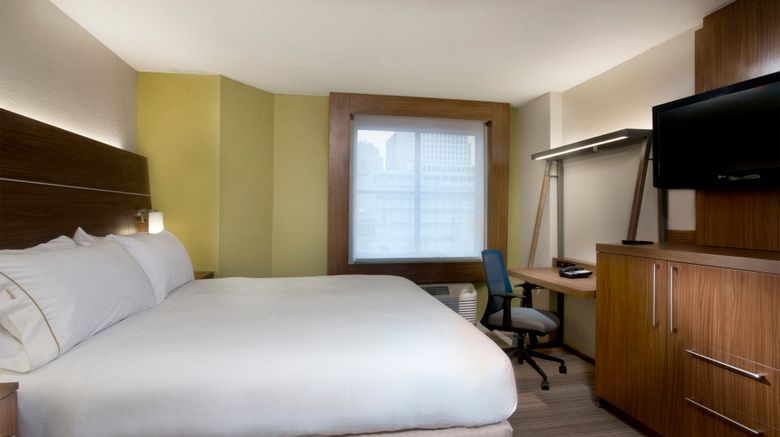 <b>Holiday Inn Express New Orleans Downtown Room</b>. Images powered by <a href="https://www.leonardoworldwide.com/" title="Leonardo Worldwide" target="_blank">Leonardo</a>.