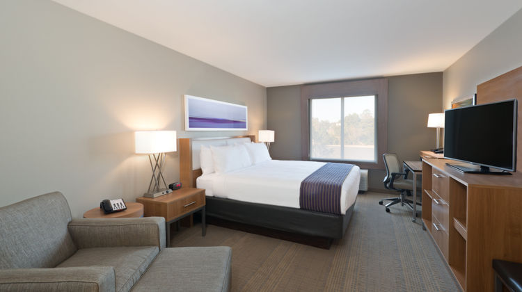 Holiday Inn Express Hot Springs South Room